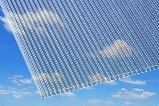 2810248_PC_Hohlkammerplatte_10mm_klar-536x357